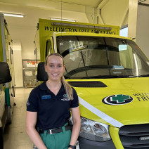 Paramedic Jess WEB